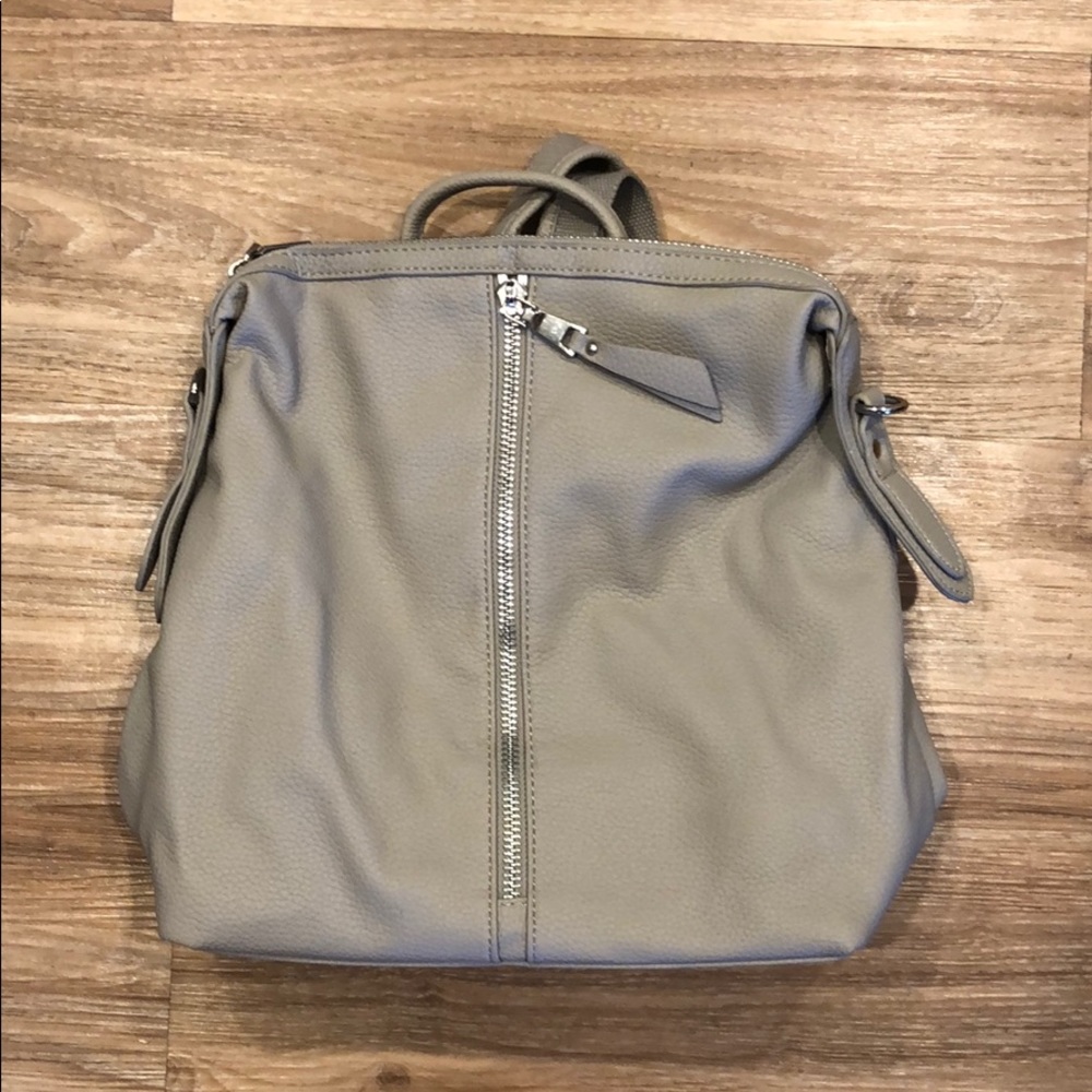 Urban expressions grey backpack/crossbody bag
